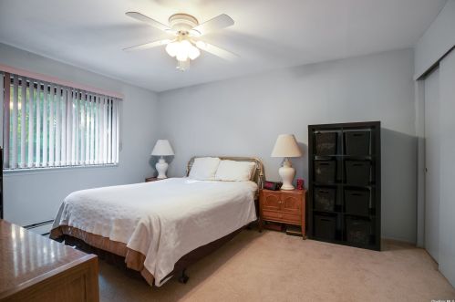 15 Long Acre Ln, Huntington Station NY 11746-7926 exterior