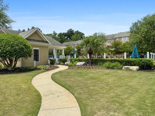 2483 Bridlewood Dr, Atlanta GA 30339 exterior