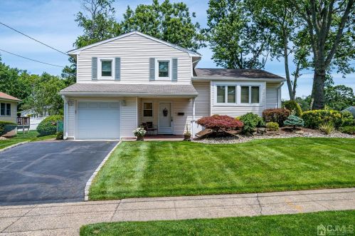 20 Rieder Rd, Edison, NJ 08817-2821