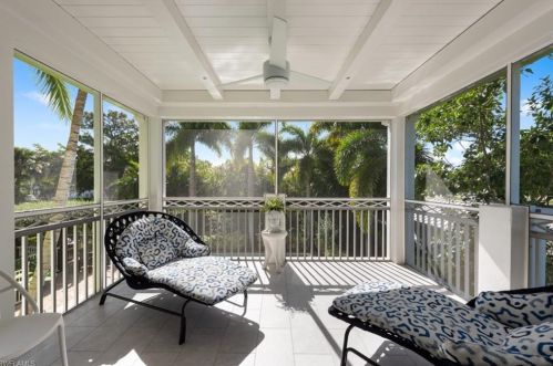 370 11 Ave, Naples FL 34102-7058 exterior