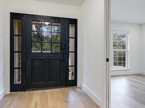 8003 Baywood Dr, Austin TX  78759-8907 exterior