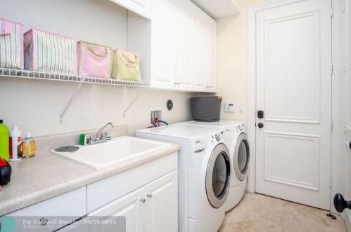 17894 Monte Vis Dr, Boca Raton FL 33496-1057 exterior