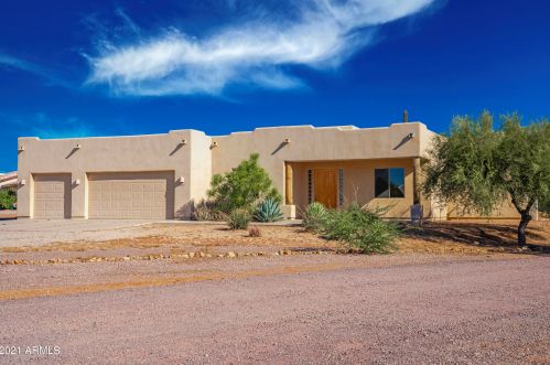 39817 3rd St, Phoenix, AZ 85086-7908