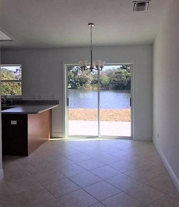 6104 Seminole Rd, Fort Pierce FL  34951-1410 exterior