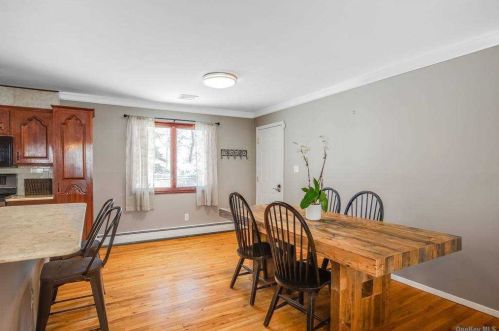 1 Millet St, Huntington Station NY 11746-8021 exterior