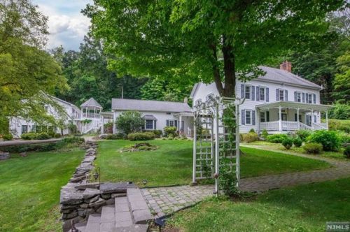 1687 County Rd 565, Wantage NJ 07461-4809 exterior