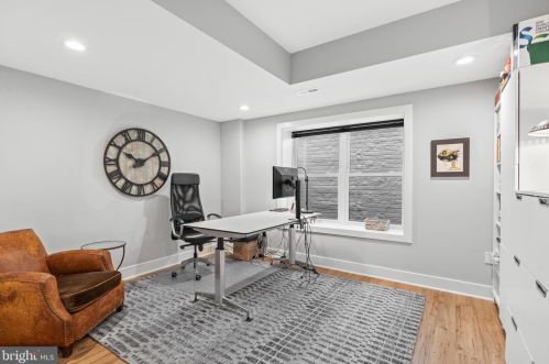 6714 Van Fleet Dr, Mc Lean VA  22101-5140 exterior