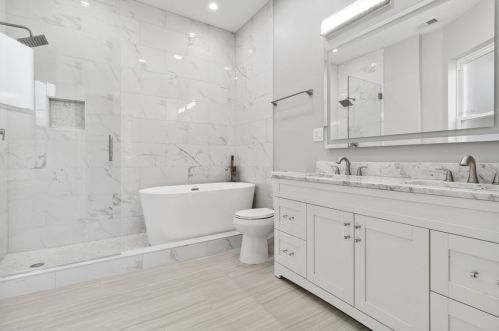 4812 Forrestville Ave, Chicago IL 60653-3425 exterior