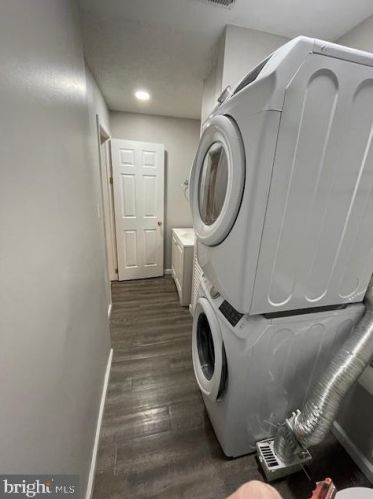 126 11th St, Philadelphia PA 19107-4938 exterior