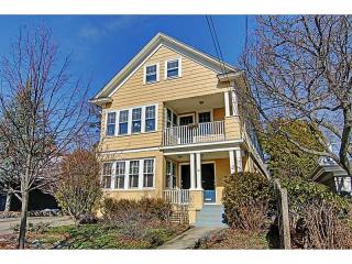 16 Emeline St, Providence, RI 02906-3306