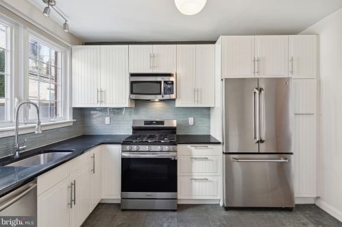 935 6th St, Philadelphia PA  19123-1405 exterior