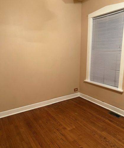 7527 Champlain Ave, Chicago IL 60619-2222 exterior