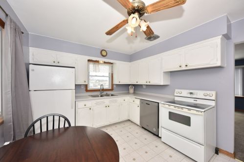 3200 Birchwood Ave, Milwaukee WI 53221-4035 exterior