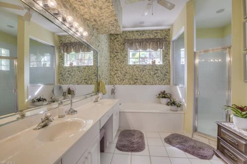 212 Palmetto Dunes Cir, Naples FL 34113-7562 exterior