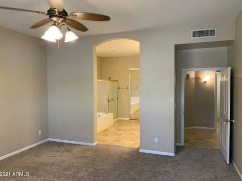 1340 Amberwood Dr, Phoenix AZ 85048-9314 exterior