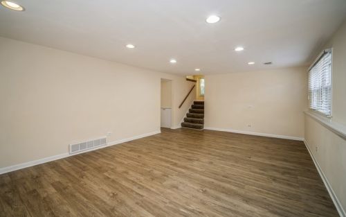 1621 Sunset Rdg Rd, Glenview IL 60025-2209 exterior