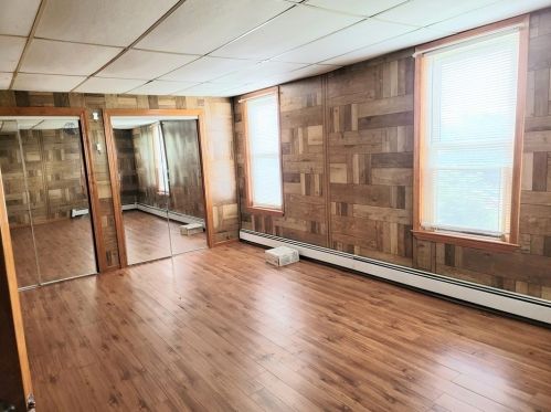 11 Henchman St, Worcester MA 01605-2418 exterior