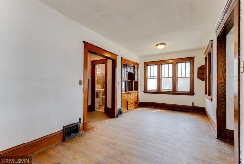 1328 Arc St, Saint Paul MN 55106-1804 exterior