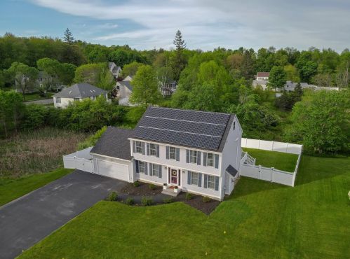 29 Hubbard Rd, Dover NH 03820-4273 exterior