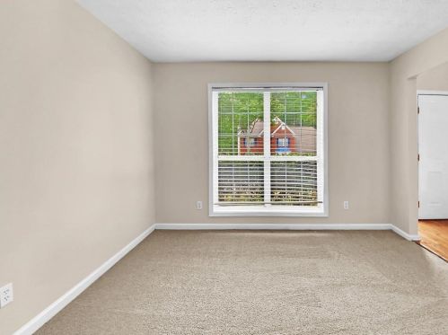 7213 Monterey Ave, Lithonia GA  30058-8243 exterior