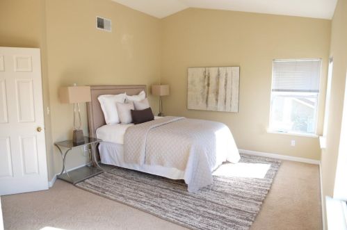 100 John Henry Cir, Folsom CA 95630-8132 exterior