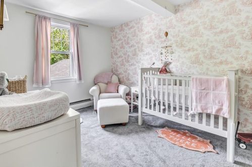 291 Rowayton Ave, Norwalk CT 06853-1628 exterior