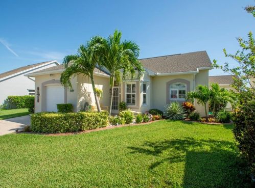 491 Casanova Cir, Fort Pierce, FL 34986-1713