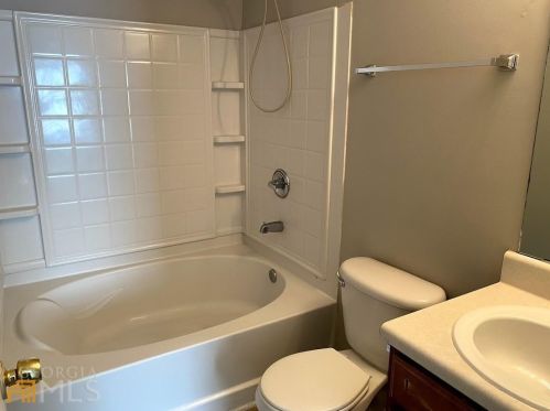 1687 Redan, Lithonia GA 30058-2610 exterior