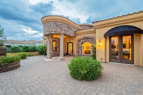 4452 Sagittarius Pl, Chandler AZ 85249-3751 exterior