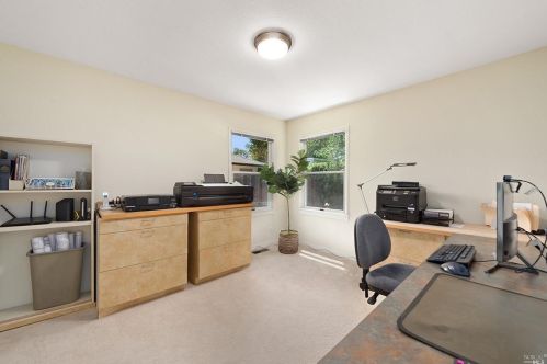 82 Chaucer Dr, Concord CA 94521-3301 exterior