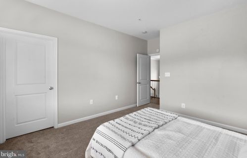 13221 Moonlight Trail Ct, Silver Spring MD 20906-6703 exterior