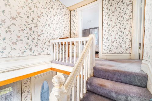 227 7 Ave, Duluth MN 55806-2413 exterior