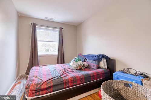 10829 Academy Rd, Philadelphia PA 19154-3901 exterior