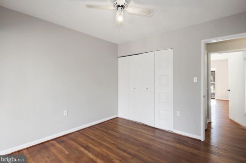 10943 Deborah Dr, Rockville MD 20854-2724 exterior