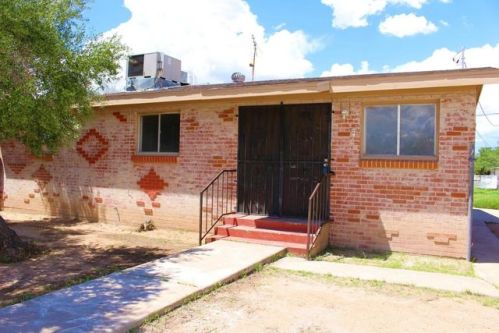 402 Alaska St, Tucson, AZ 85706-3220
