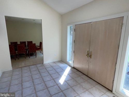 11335 Palatine Dr, Rockville MD  20854-1400 exterior