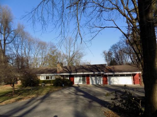 2308 Clearvue Rd, Pittsburgh, PA 15237-1632