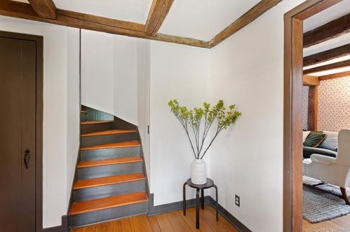 12 North Ave, Westport, CT 06880-2713