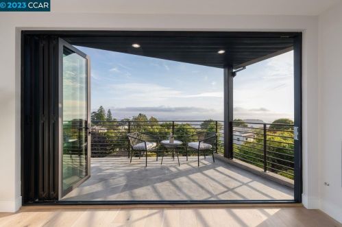 524 Cragmont Ave, Berkeley CA 94708-1207 exterior