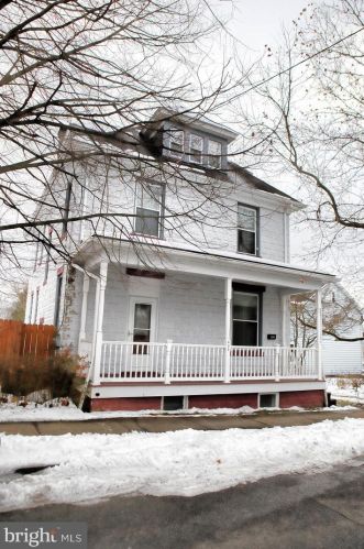 408 16 St, Huntingdon PA 16652-2308 exterior