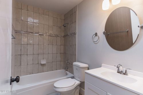 26249 Brentwood Dr, Chandler AZ 85248-6702 exterior