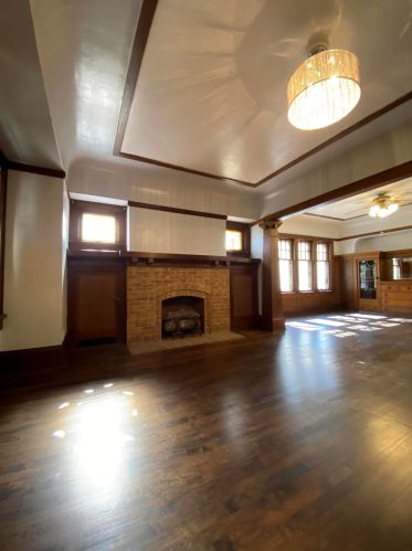 2835 37, Milwaukee WI 53215-3512 exterior