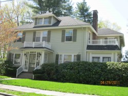 24 Vineyard Rd, Newton, MA 02459-1004