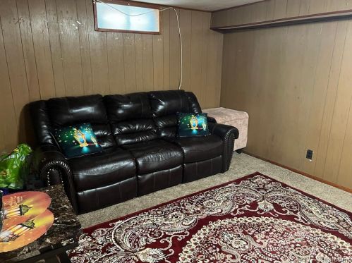 29805 Marquette St, Garden City MI 48135-3602 exterior