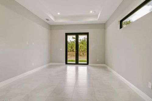 5992 Dogwood Way, Naples FL 34116-4806 exterior