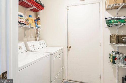 37 Sunnydale Dr, Berkeley Township NJ 08721-1380 exterior