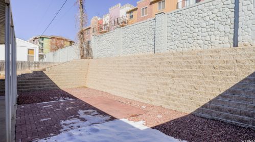 178 Alta Vw Way, Sandy UT 84070-3258 exterior