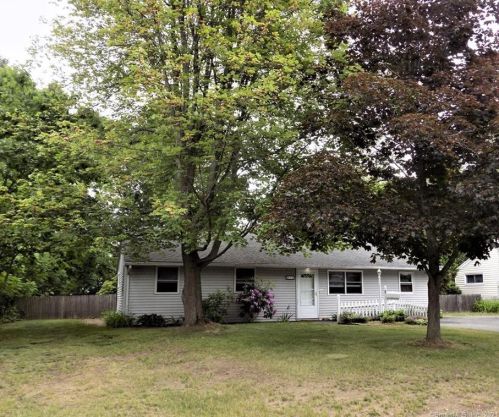 16 Belle Ave, Enfield, CT 06082-2548