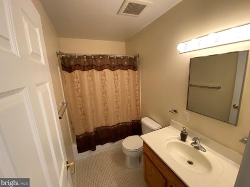 735 40 St, Philadelphia PA 19104-1670 exterior