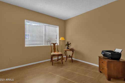 8622 40 Dr, Phoenix AZ 85019-1206 exterior